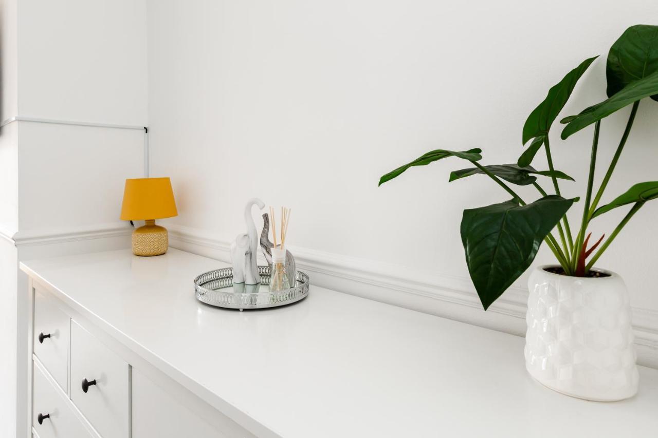 Villa 1 Mile To Etihad Stadium & Coop Arena, Free Parking, 7 Ppl à Manchester Extérieur photo