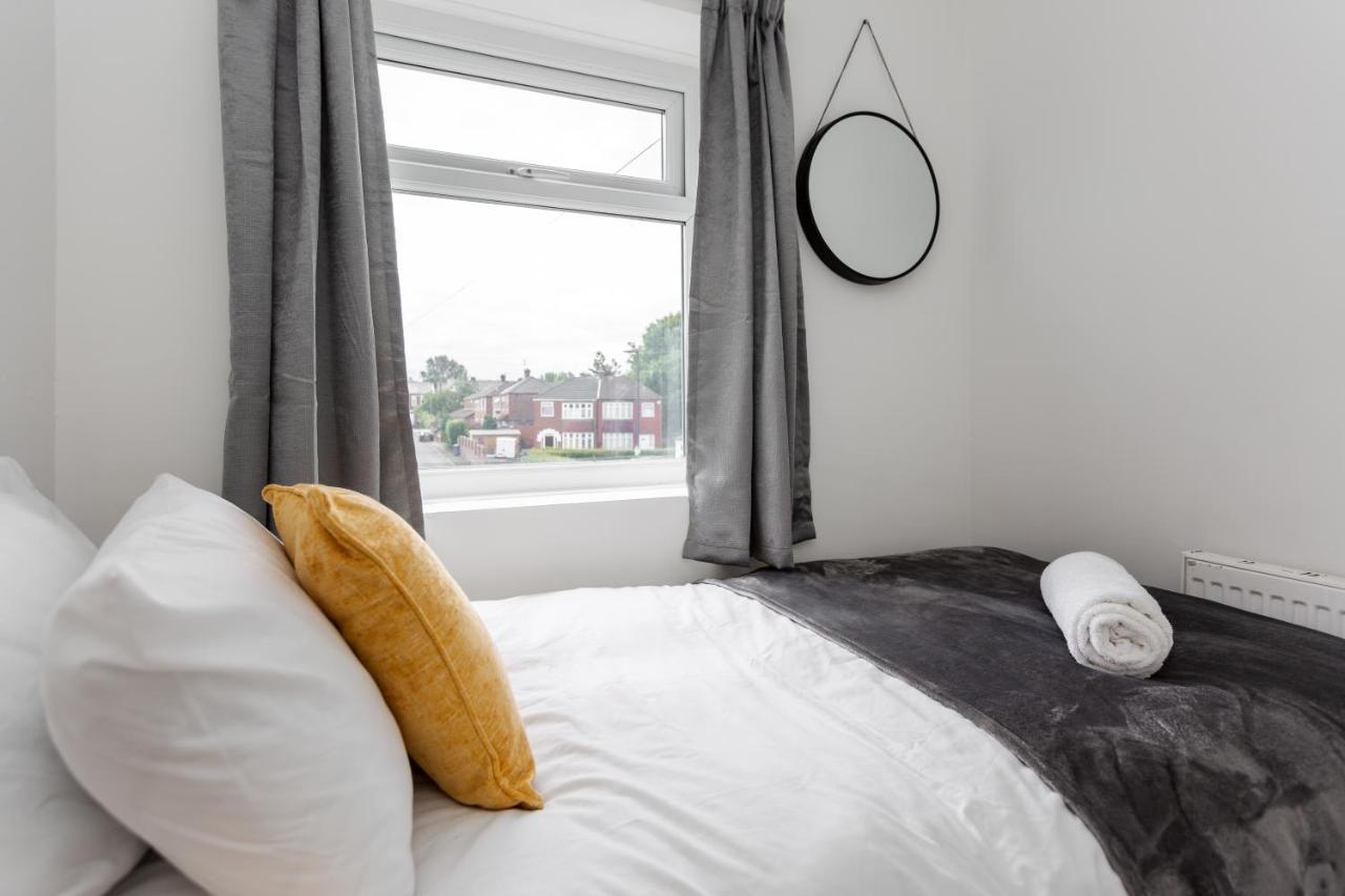 Villa 1 Mile To Etihad Stadium & Coop Arena, Free Parking, 7 Ppl à Manchester Extérieur photo