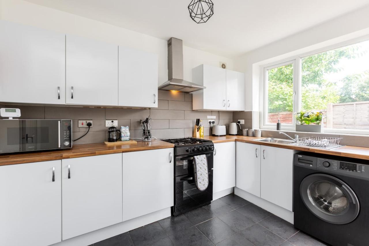 Villa 1 Mile To Etihad Stadium & Coop Arena, Free Parking, 7 Ppl à Manchester Extérieur photo